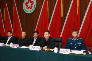 原市委常委、軍分區(qū)政委黃書華到會(huì)講話